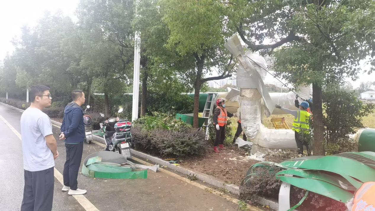 國(guó)慶在崗 | 堅(jiān)守一線崗位,保障假期運(yùn)營(yíng) 國(guó)慶在崗 | 堅(jiān)守一線崗位,保障假期運(yùn)營(yíng)